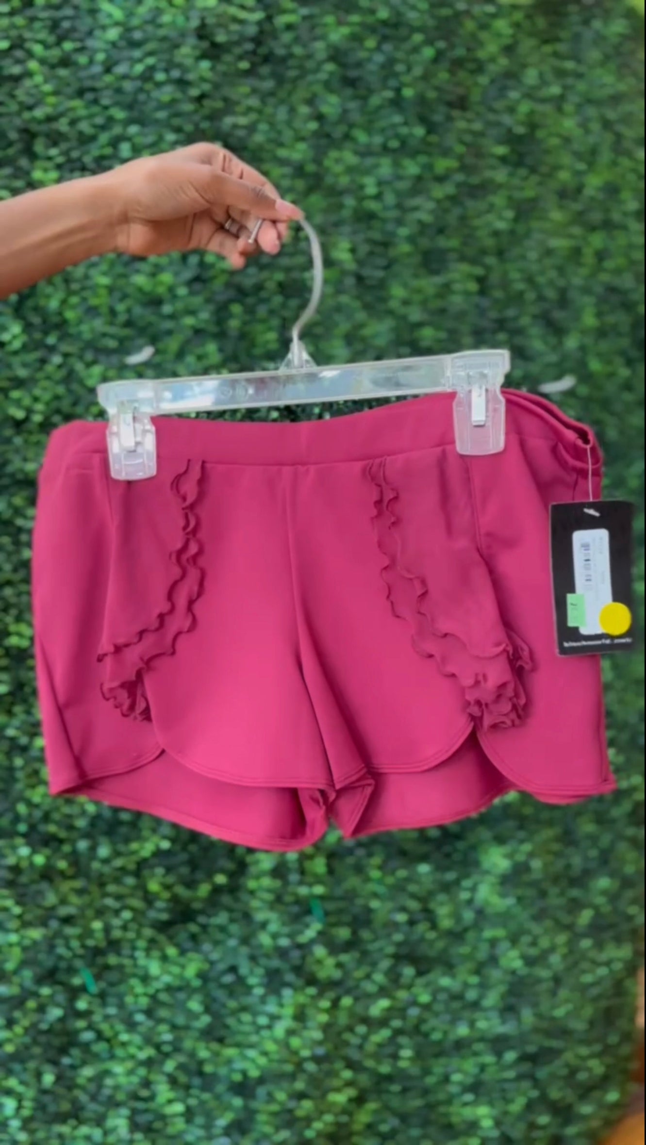 R7724-RUFFLE FRONT SHORT