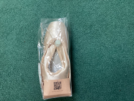 0524n Nova pointe shoes-5.5 pink 3x H